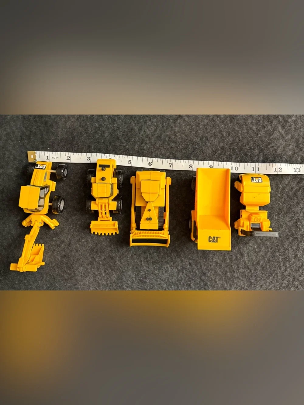 CAT Mini Machines - Plastic Construction Toys